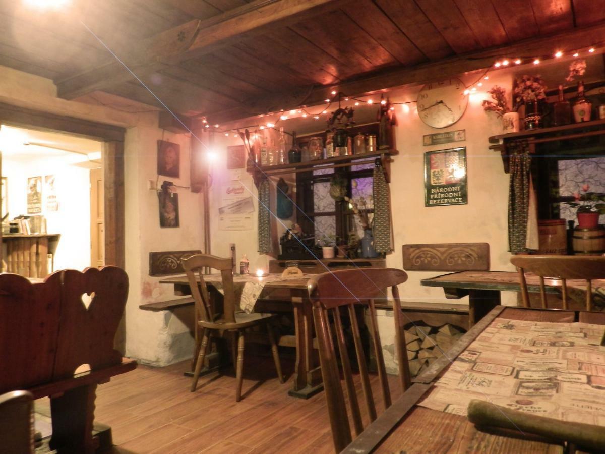 Romanticky Apartman U Veze Zelezna Panna Чеське Будєйовіце Екстер'єр фото